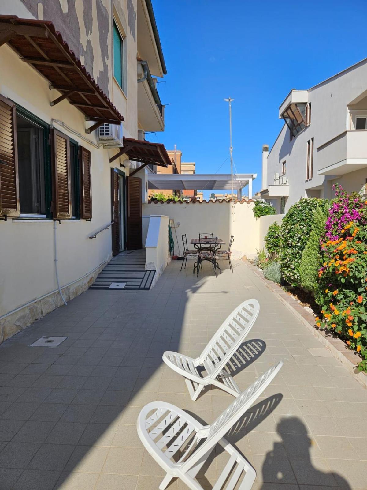 Bebo House Fiumicino Appartement Buitenkant foto